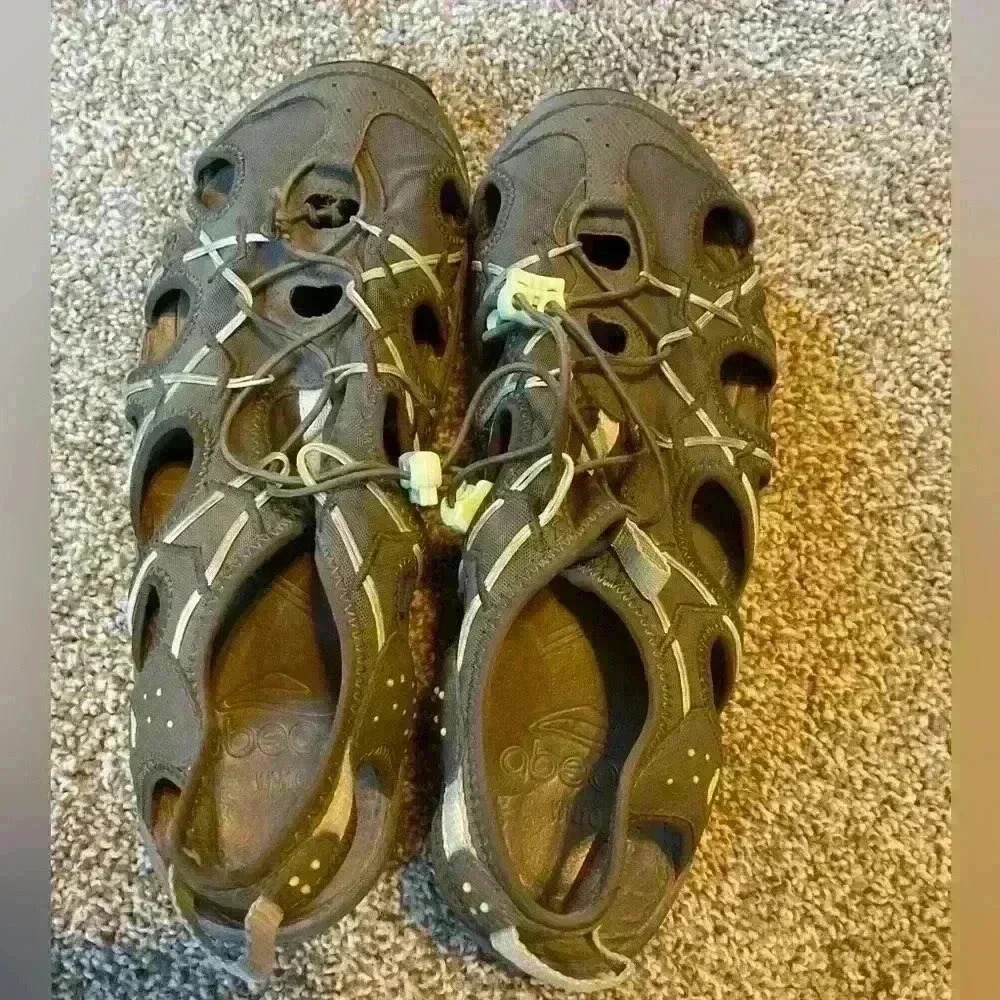 ABEO B.I.O. System water friendly sandal.